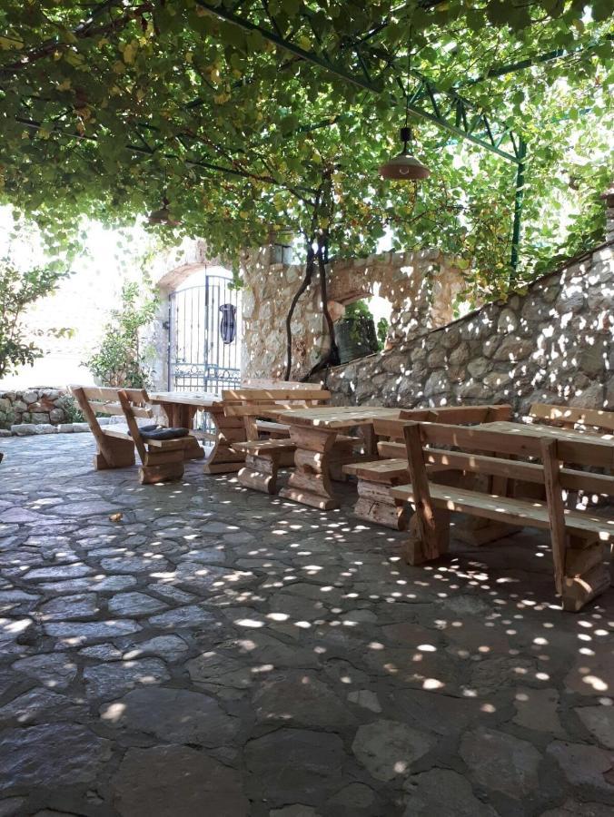 Apartments With A Parking Space Ivan Dolac, Hvar - 8753 Exterior foto