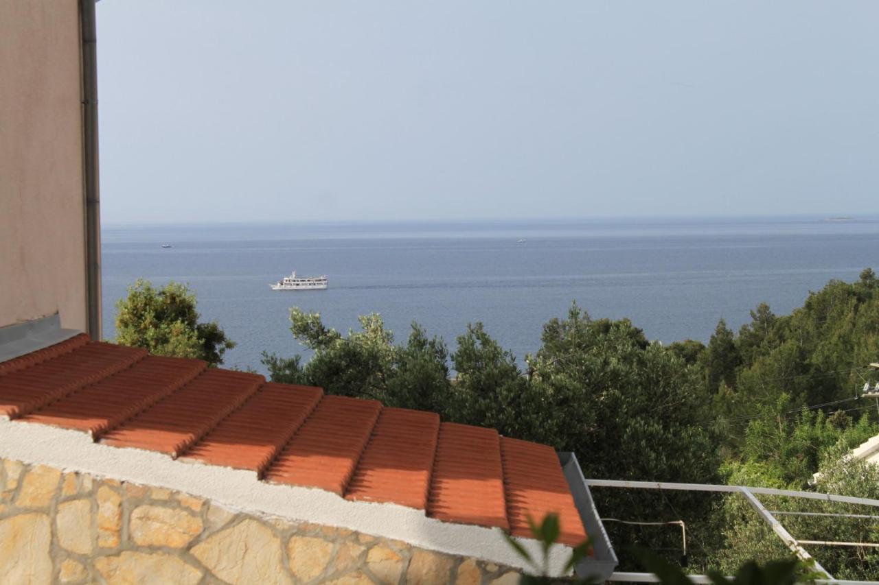 Apartments With A Parking Space Ivan Dolac, Hvar - 8753 Exterior foto